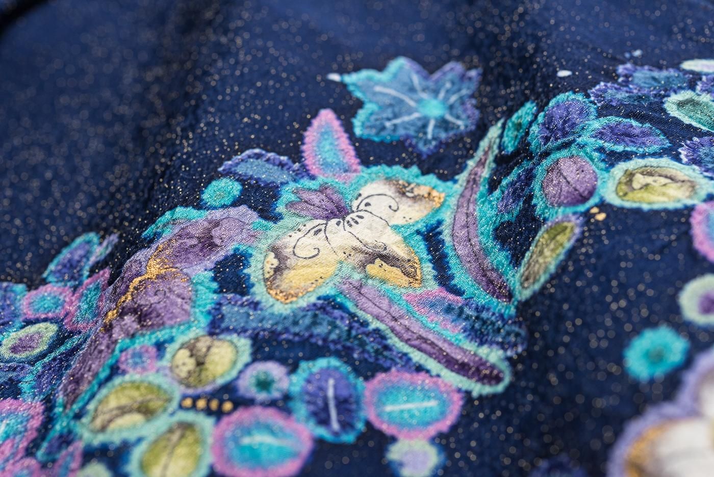 振袖 金通し 霞に辻が花模様 - からん::アンティーク着物