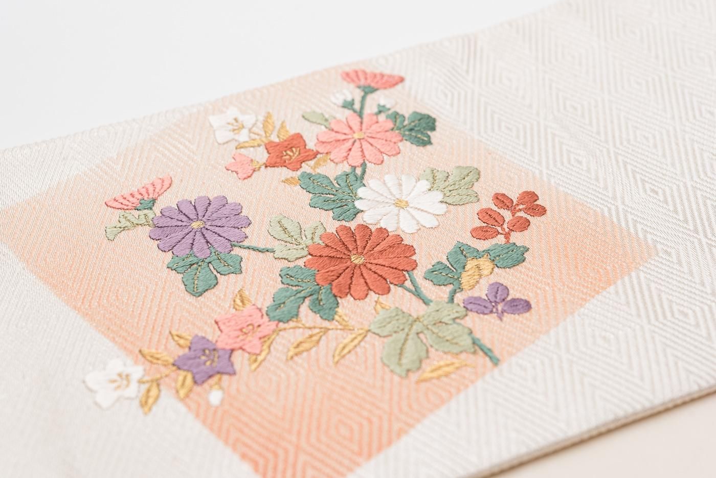 新品 花束 刺繍 - からん::アンティーク着物・リサイクル着物の