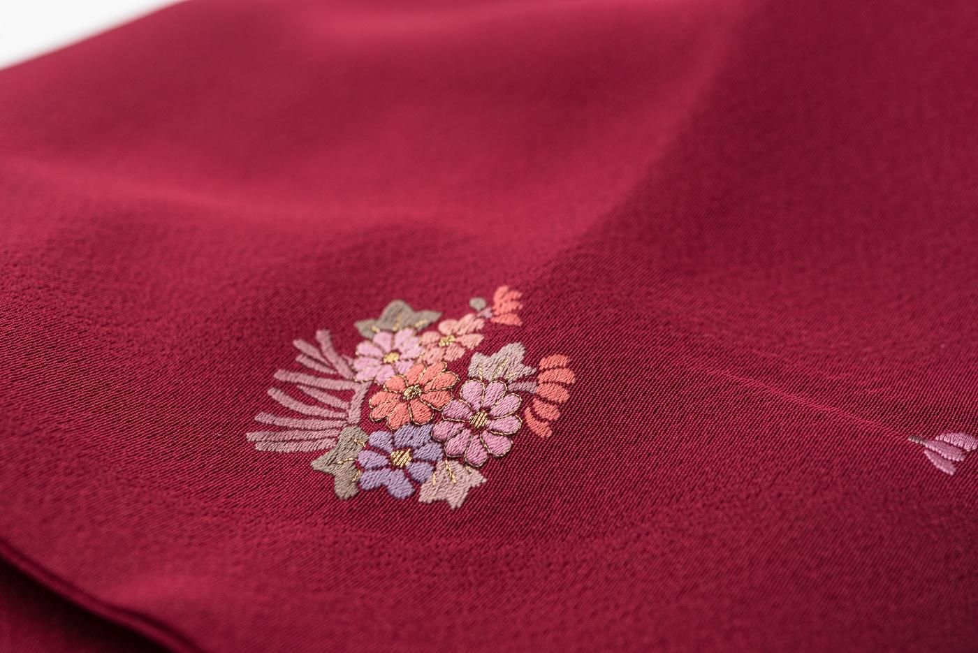 飛び柄小紋 刺繍 花と蝶 - からん::アンティーク着物・リサイクル着物