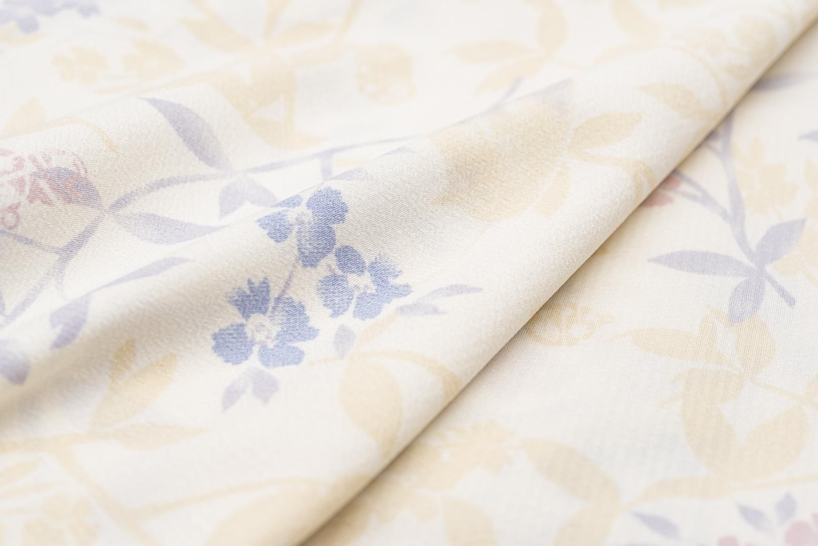 新品 単衣 洗える着物 みすゞうた 私と小鳥と鈴と - からん