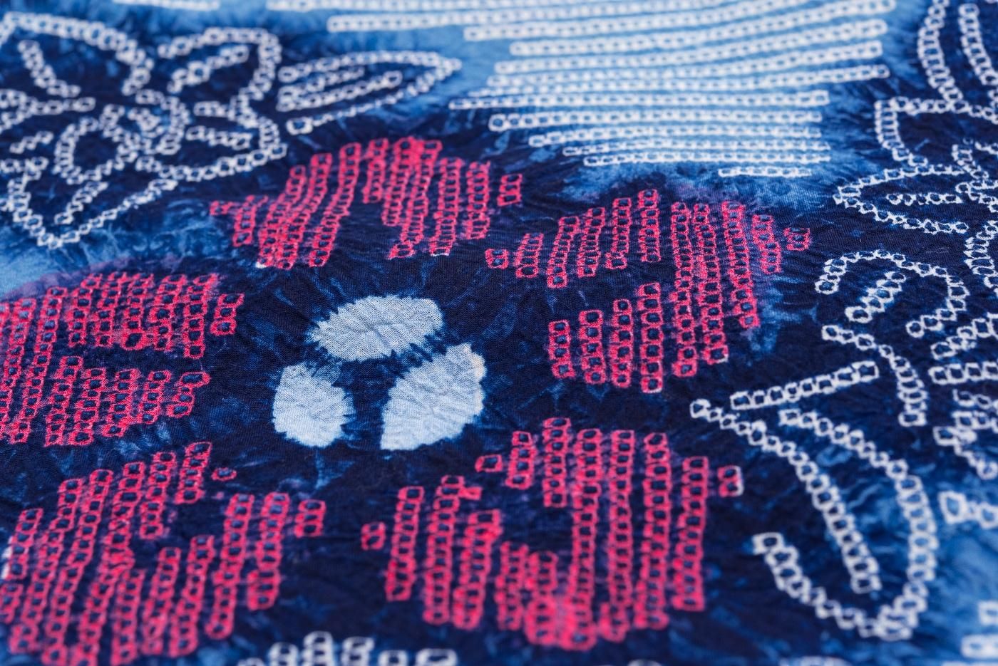 有松絞り浴衣 薄青に花 - からん::アンティーク着物・リサイクル