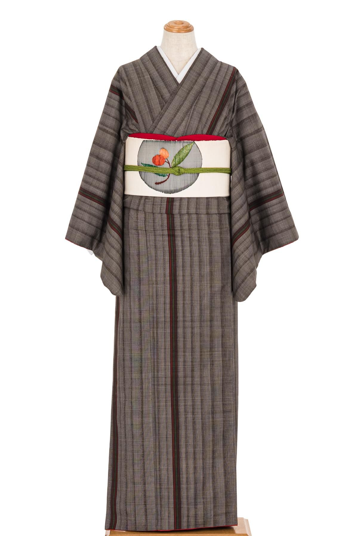 大島紬 細い縞模様 - からん::アンティーク着物・リサイクル着物の通販