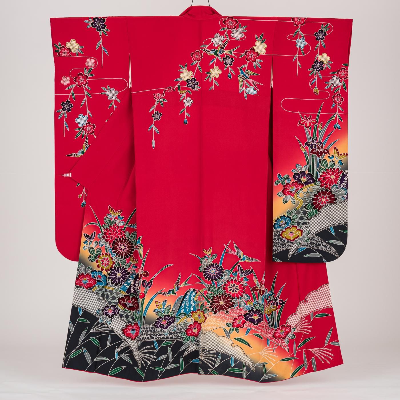振袖 京紅型 花鳥模様 - からん::アンティーク着物・リサイクル