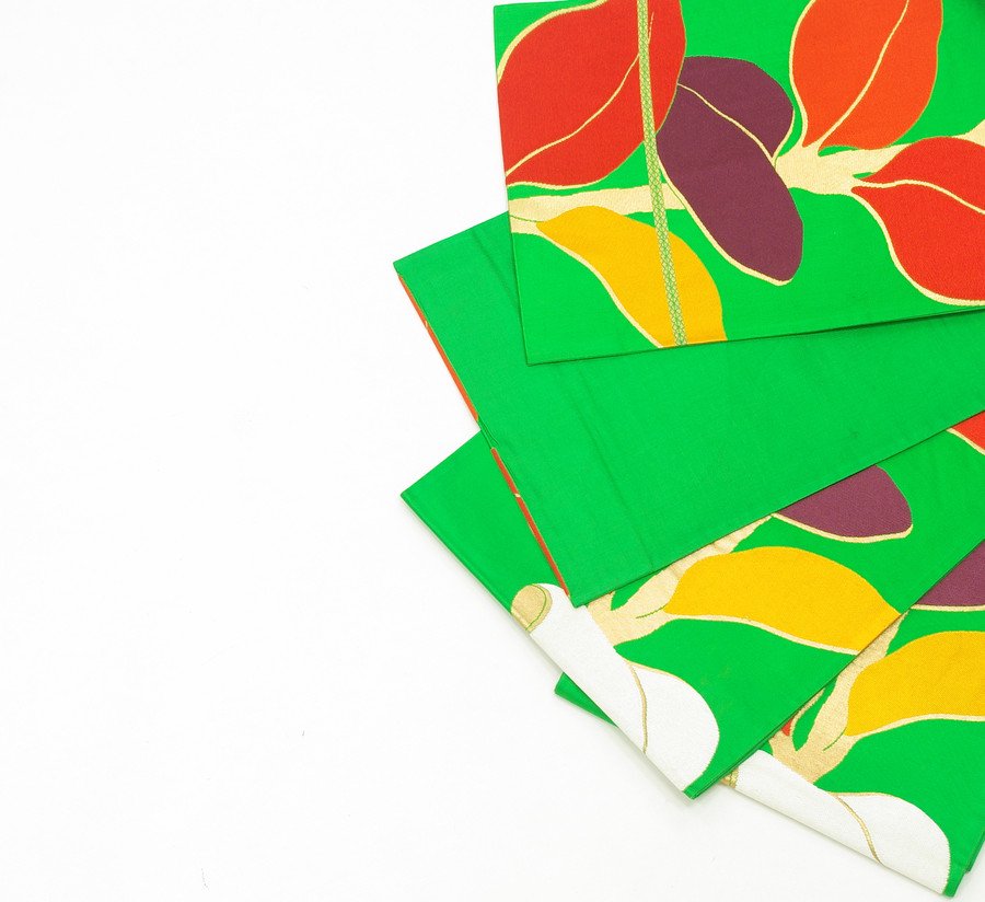 「袋帯●明るいグリーン　カラフルで大きな葉っぱ」の商品画像
