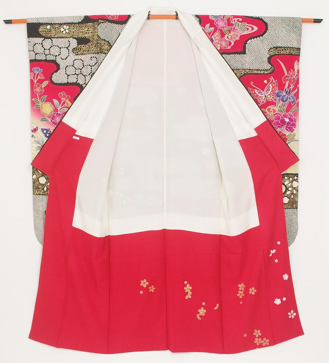 振袖 菖蒲に蝶 - からん::アンティーク着物・リサイクル着物の