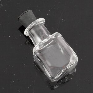 ガラス小瓶　カラーキャップ　角型　ブラック - 雑貨屋ギャラリーウェーブ