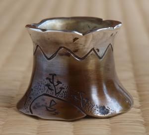 大野芳光作 唐銅 富士山蓋置 - 茶道具 小西康 WEBSHOP 大野芳光作 唐銅 富士山蓋置 - 茶道具 小西康 WEBSHOP
