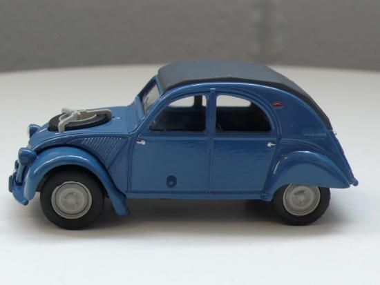 Citroën 2CV 1/64 ﾌﾞﾙｰ - ルノー・プジョー・シトロエン 欧州車