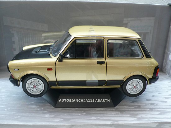 Autobianchi A112 Abarth 1980 1/18 ｺﾞｰﾙﾄﾞ - ルノー・プジョー・シトロエン 欧州車専門店 Voiturette