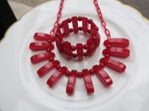 Plastic・Lucite・Bakelite・wood（ベークライト・プラスチック