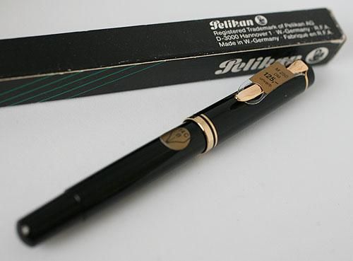 貴重 Pelikan ペリカンｍ２５０ 黒軸 14金ペン先b 太字 パーカー Parker 等 アンティーク万年筆 アンティーク文具 販売 商芸文具