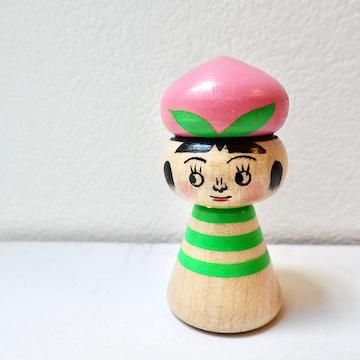 COOKIES こけし 小寸 桃乗せ - 雑貨と喫茶 ミトン WEB SHOP