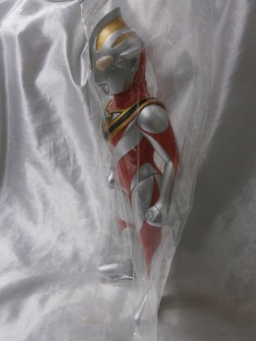 ブルマァクの怪獣シリーズ ウルトラマンガイア ウルトラマンガイア (新