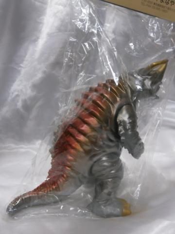 透明怪獣ネロンガ | 怪獣玩具に魅せられて