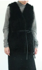 40OFFMARILYN MOON 2024AW Tbelted fake fur vest
