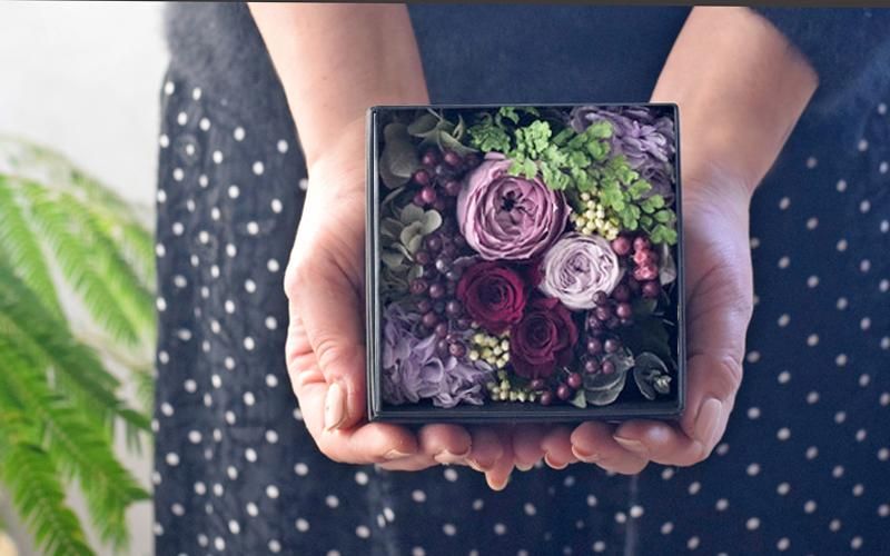 アネモネのボックスフラワー｜ボリューム満点の華やかアレンジ 開店