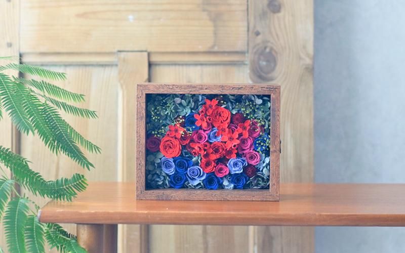 訳あり/大判/ディープレッドとブルーのフラワーラグ　No.566 赤と青のフレームフラワー｜プリザーブドフラワー｜色褪せることのない