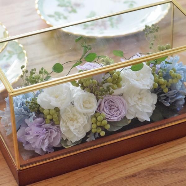 真鍮ガラスボックス・プリザーブドフラワー・スクエアー・高級プリザーブドフラワー 真鍮ガラスボックス・プリザーブドフラワー・スクエアー・高級