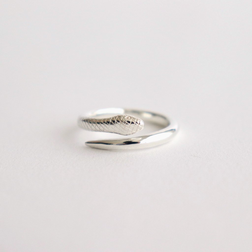 OLD JOE BRAND / LUCIAN / SNAKE RING SILVER/WHITE FINISH