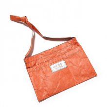 <img class='new_mark_img1' src='https://img.shop-pro.jp/img/new/icons50.gif' style='border:none;display:inline;margin:0px;padding:0px;width:auto;' />NEW JACK BOOGIE Tyvek® ORANGE MUSETTE