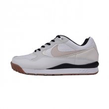 <img class='new_mark_img1' src='https://img.shop-pro.jp/img/new/icons50.gif' style='border:none;display:inline;margin:0px;padding:0px;width:auto;' />NIKE AIR WILDWOOD ACG SUMMIT WHITE