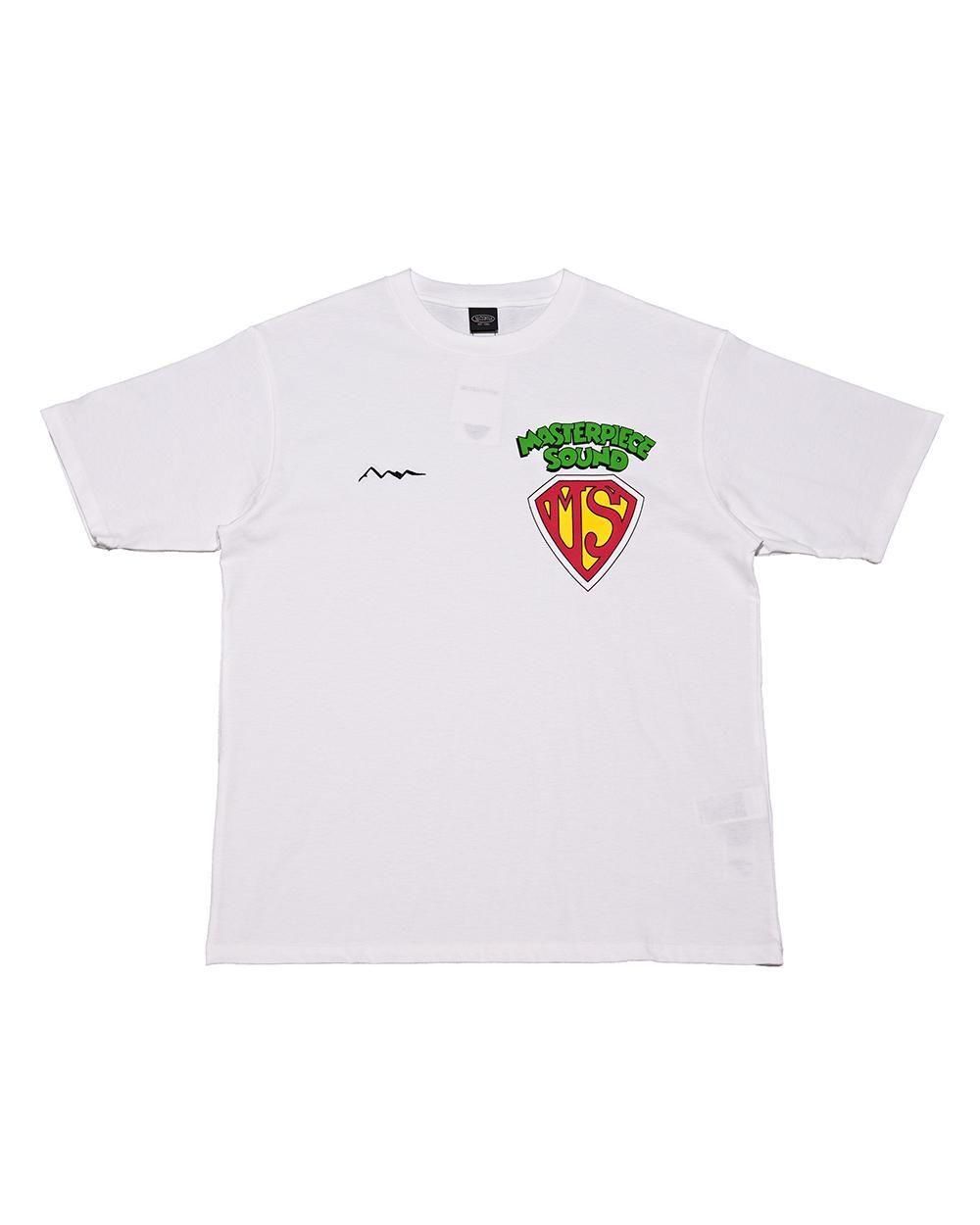 <img class='new_mark_img1' src='https://img.shop-pro.jp/img/new/icons1.gif' style='border:none;display:inline;margin:0px;padding:0px;width:auto;' />MANASTASH x MASTERPIECE SOUND SS TEE WHITE