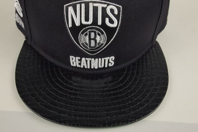 Beatnuts スナップバックキャップ