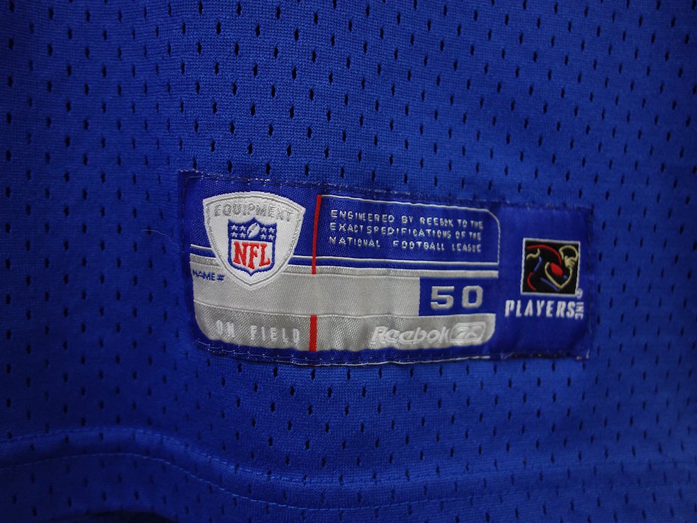 <img class='new_mark_img1' src='https://img.shop-pro.jp/img/new/icons20.gif' style='border:none;display:inline;margin:0px;padding:0px;width:auto;' />REEBOK NFL New York Giants  フットボールジャージー USED