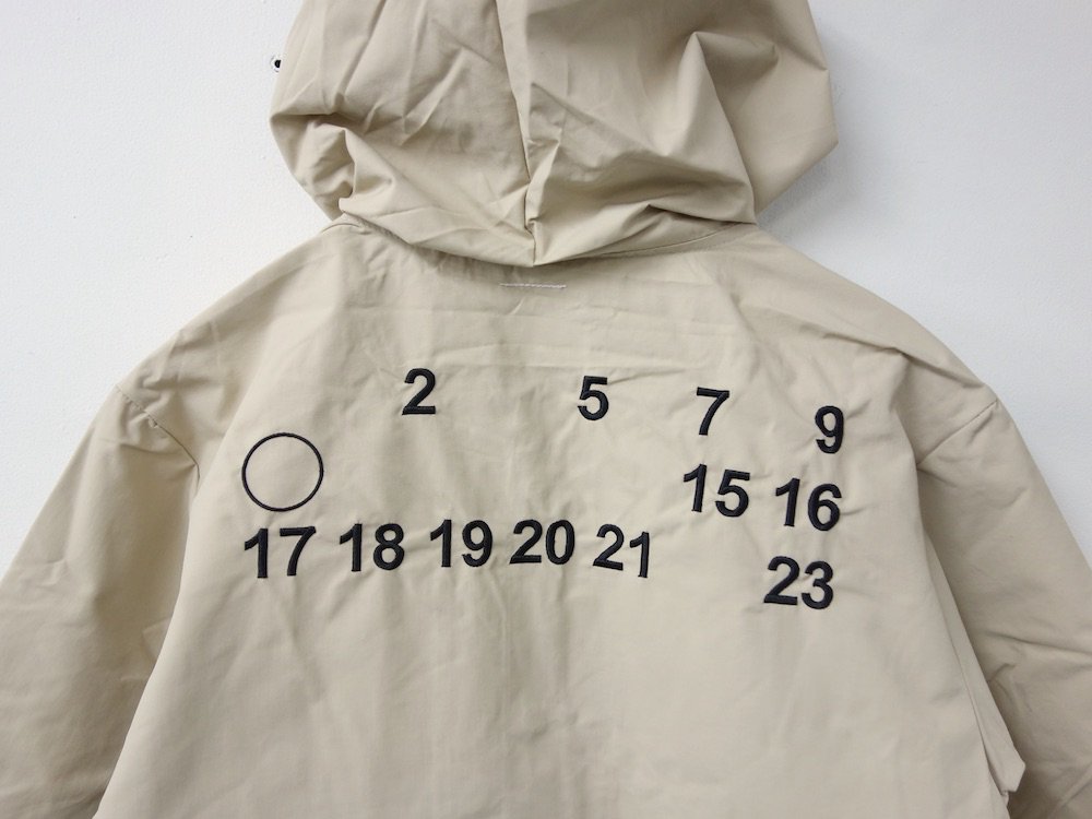 <img class='new_mark_img1' src='https://img.shop-pro.jp/img/new/icons20.gif' style='border:none;display:inline;margin:0px;padding:0px;width:auto;' />INS by SEW UP  CALENDAR COACH JACKET