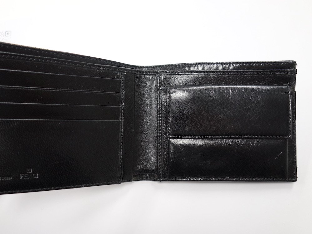 FENDI フェンディ ぺカン柄　二つ折り財布 イタリア製 USED