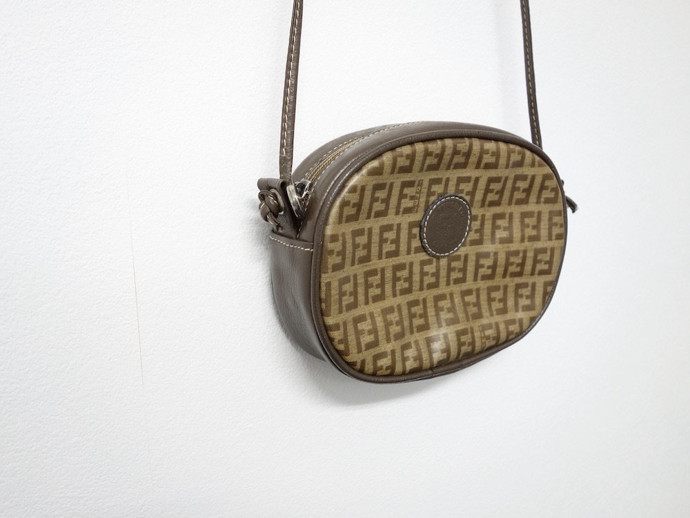 Vintage FENDI フェンディ 総柄　ミニショルダーバッグ イタリア製 USED - SOTA JAPAN ONLINE SHOP