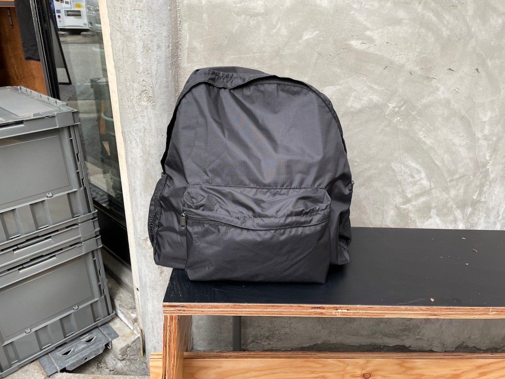 <img class='new_mark_img1' src='https://img.shop-pro.jp/img/new/icons15.gif' style='border:none;display:inline;margin:0px;padding:0px;width:auto;' />PACKING RIP STOP Backpack black