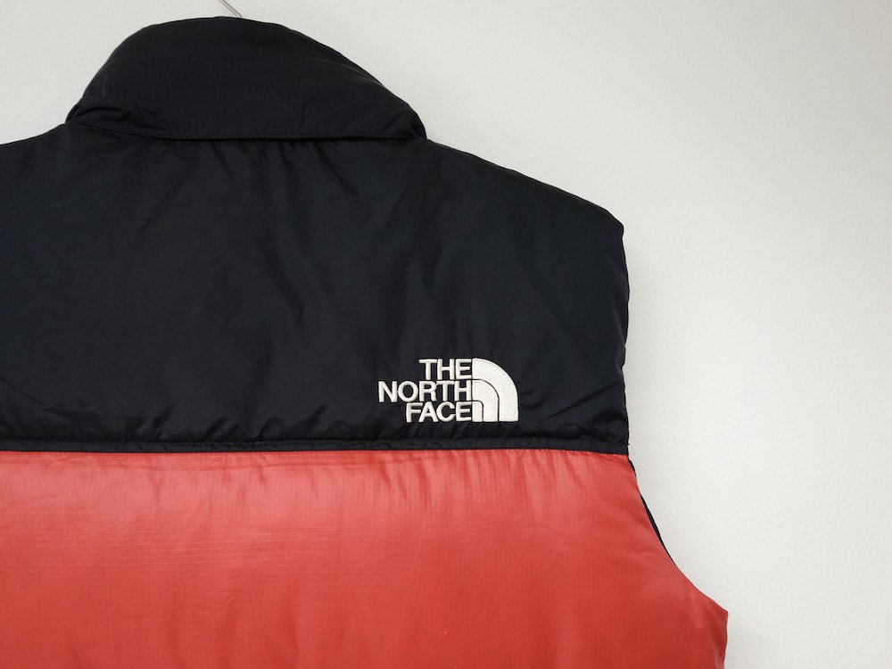 <img class='new_mark_img1' src='https://img.shop-pro.jp/img/new/icons15.gif' style='border:none;display:inline;margin:0px;padding:0px;width:auto;' />Vintage THE NORTH FACE ノースフェイス ヌプシ ダウンベスト USED