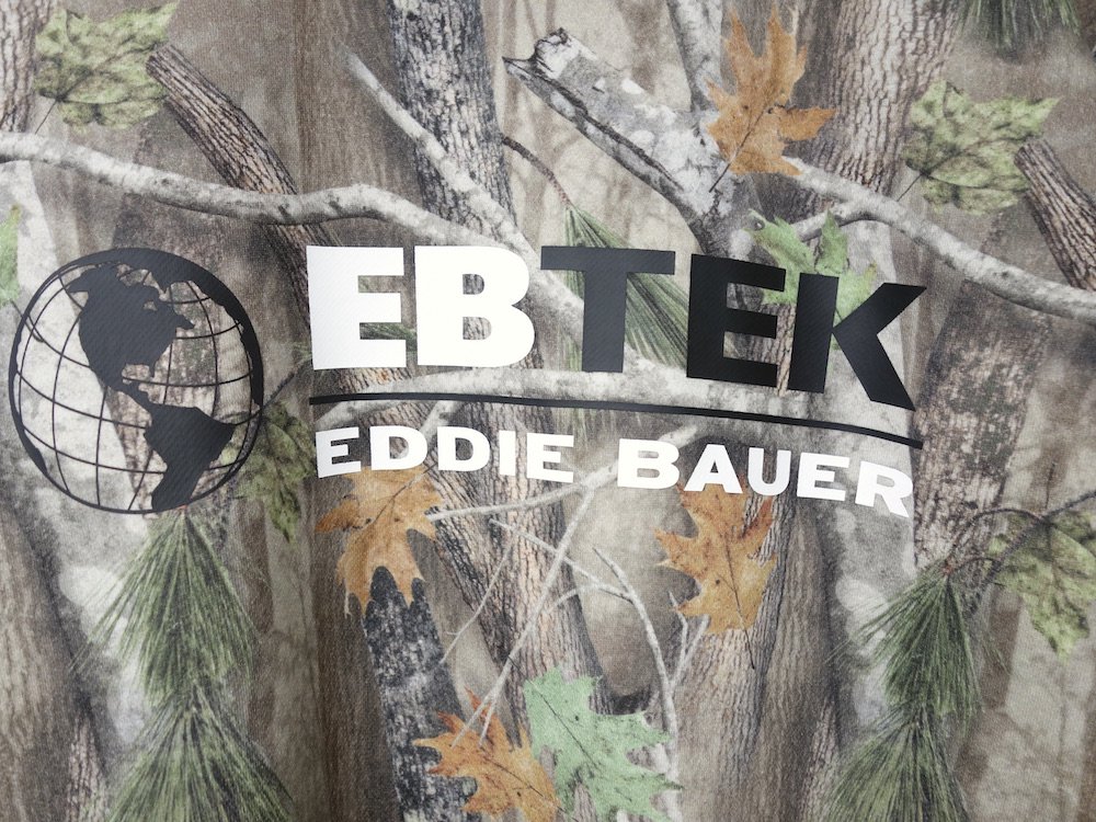<img class='new_mark_img1' src='https://img.shop-pro.jp/img/new/icons15.gif' style='border:none;display:inline;margin:0px;padding:0px;width:auto;' />A$AP Rocky x Eddie Bauer EBTEK ツリーカモ ロゴ スウェット