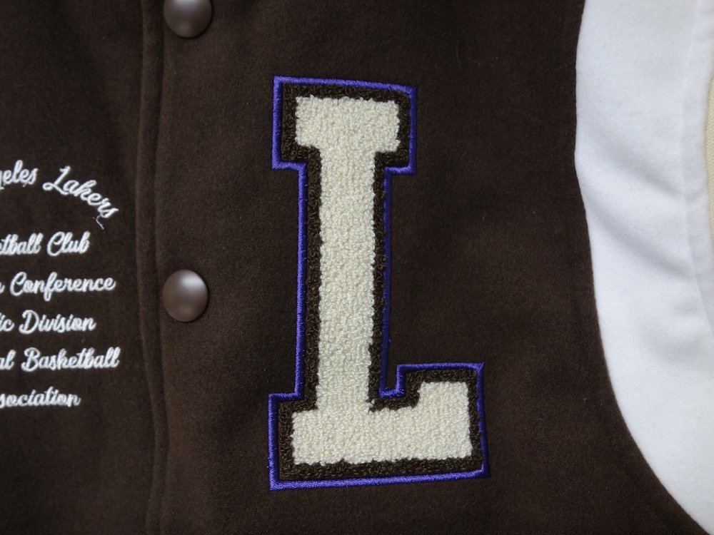 海外限定 オフィシャル Los Angeles Lakers Varsity Jacket スタジャン 