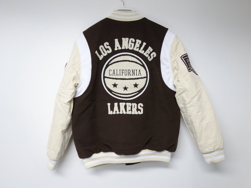海外限定 オフィシャル Los Angeles Lakers Varsity Jacket スタジャン 