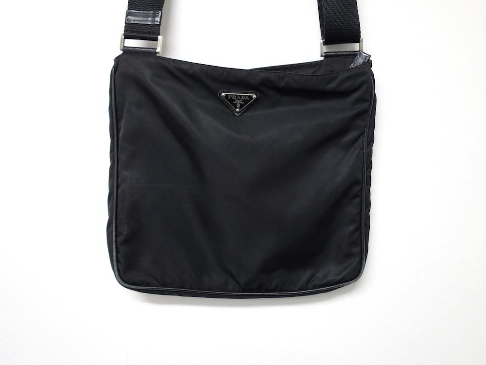 <img class='new_mark_img1' src='https://img.shop-pro.jp/img/new/icons15.gif' style='border:none;display:inline;margin:0px;padding:0px;width:auto;' />PRADA ץ  ߥ˥Хå ꥢ USED