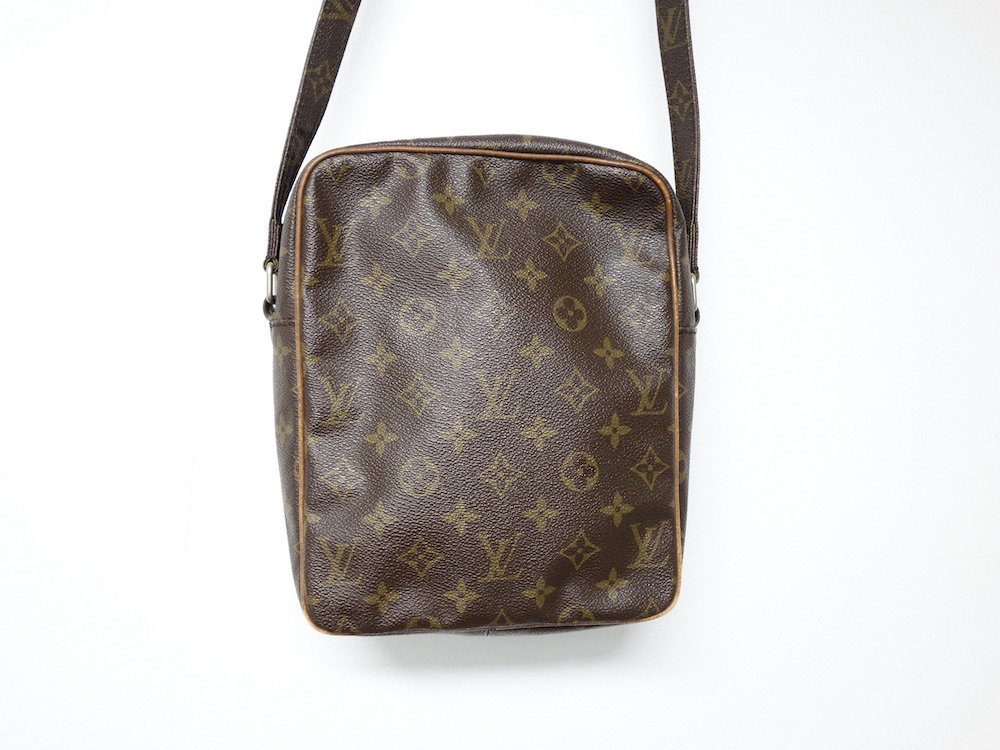 <img class='new_mark_img1' src='https://img.shop-pro.jp/img/new/icons15.gif' style='border:none;display:inline;margin:0px;padding:0px;width:auto;' />LOUIS VUITTON ルイヴィトン モノグラム マルソー ミニショルダーバッグ USED