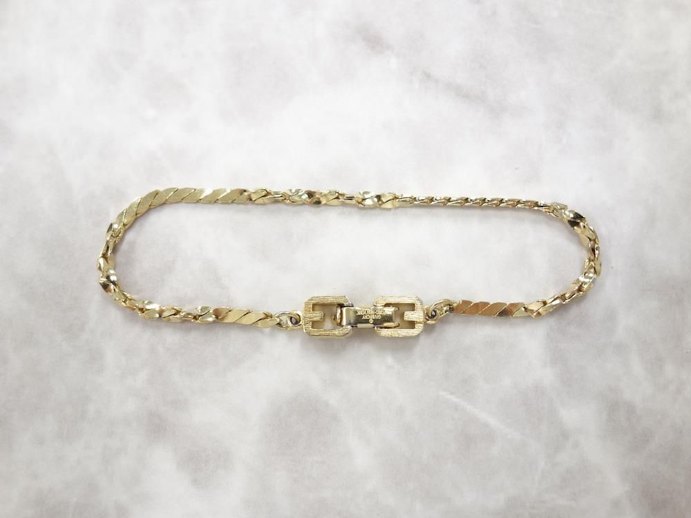 <img class='new_mark_img1' src='https://img.shop-pro.jp/img/new/icons15.gif' style='border:none;display:inline;margin:0px;padding:0px;width:auto;' />Vintage GIVENCHY Х󥷥 G ֥쥹å USED