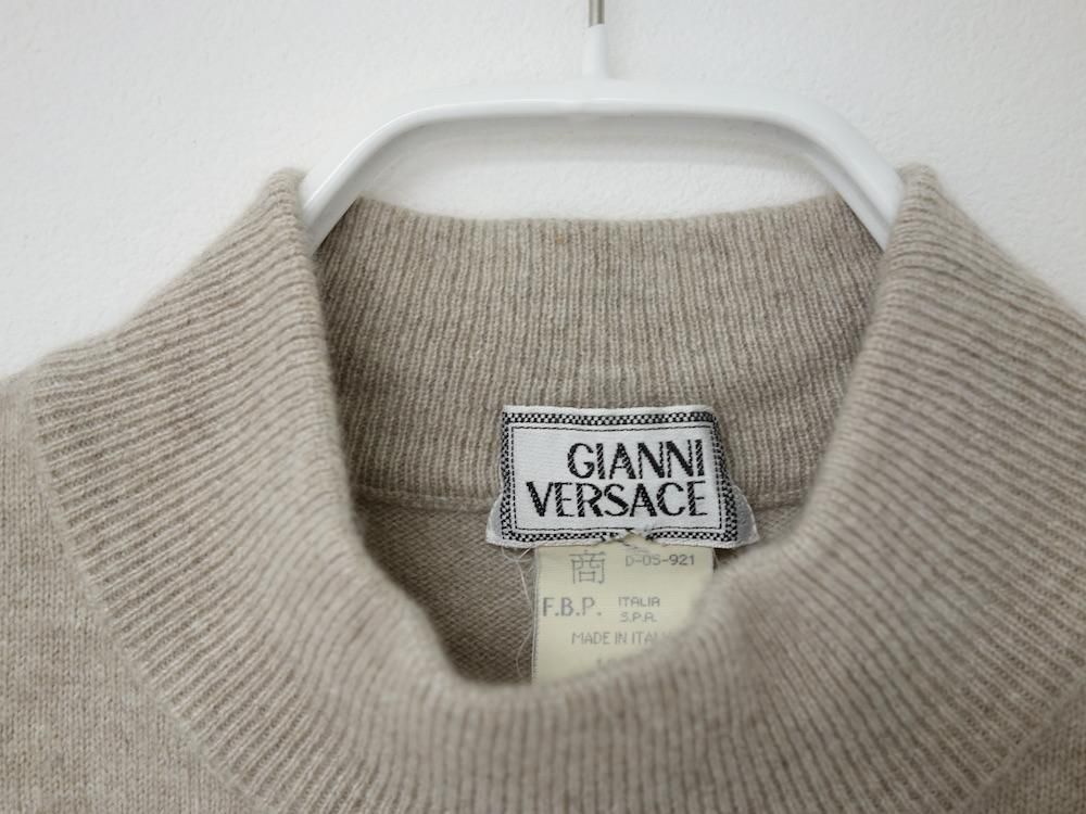 <img class='new_mark_img1' src='https://img.shop-pro.jp/img/new/icons15.gif' style='border:none;display:inline;margin:0px;padding:0px;width:auto;' />GIANNI VERSACE 륵 ߥ ꥢ USED