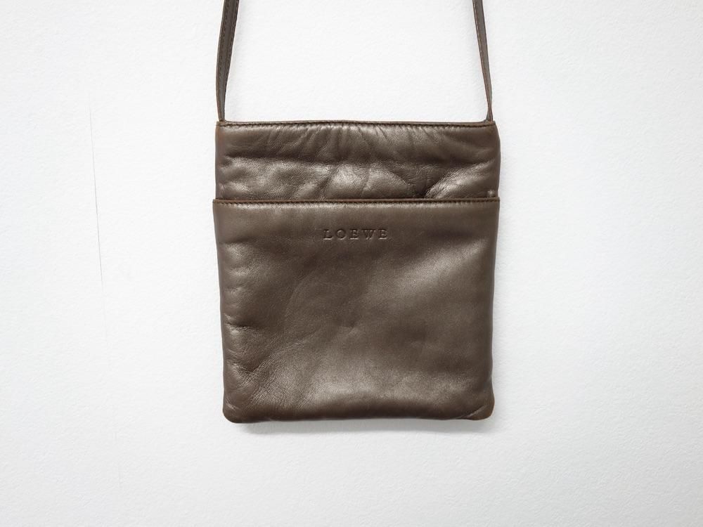 <img class='new_mark_img1' src='https://img.shop-pro.jp/img/new/icons15.gif' style='border:none;display:inline;margin:0px;padding:0px;width:auto;' />LOEWE   쥶 ߥ˥Хå  USED 