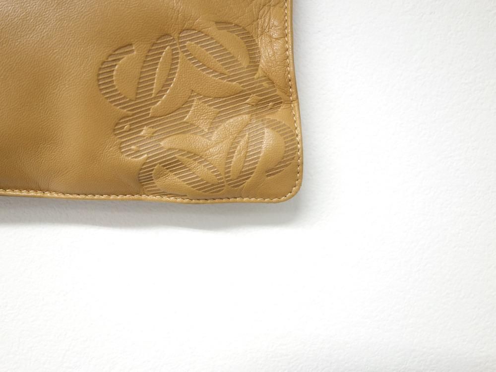 <img class='new_mark_img1' src='https://img.shop-pro.jp/img/new/icons15.gif' style='border:none;display:inline;margin:0px;padding:0px;width:auto;' />LOEWE   쥶 ϥɥХå  ڥ USED 
