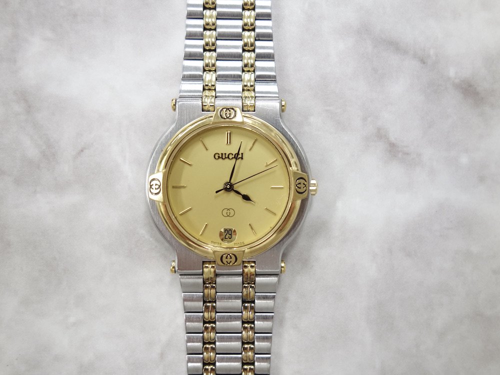 約17万円程と聞いていますグッチ 時計 稼働中 スイス製 - 腕時計(アナログ)