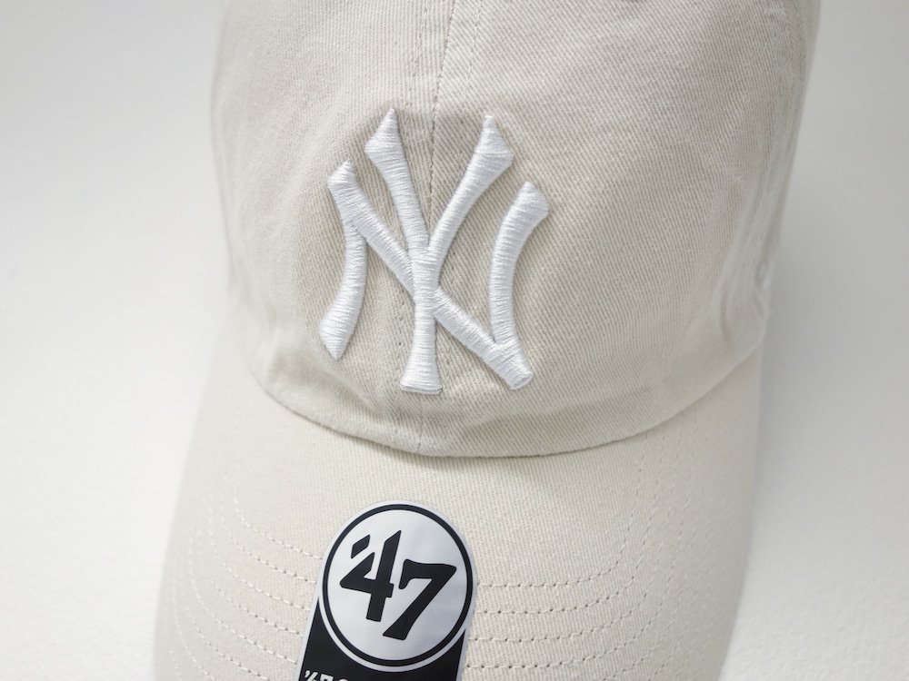 ꡡ 47 Brand X UO  New York Yankees  å cream