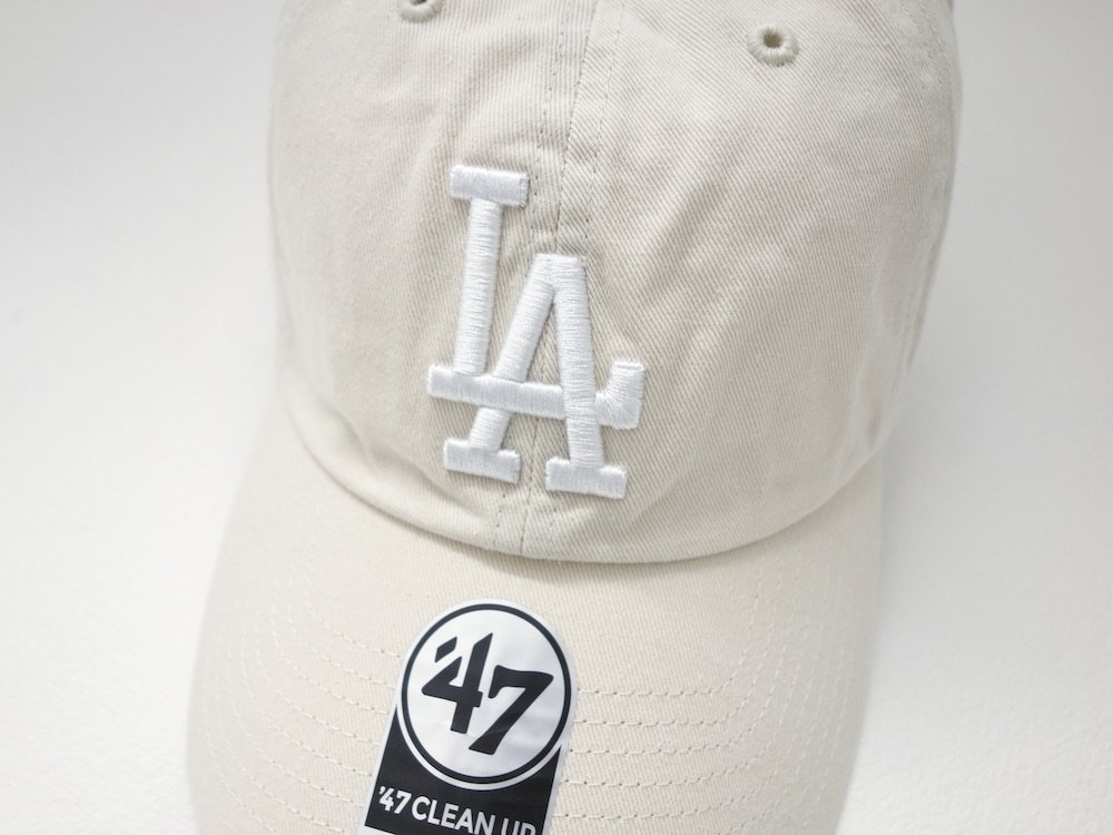 海外限定　 ’47 Brand X UO  Los Angeles Dodgers  キャップ cream