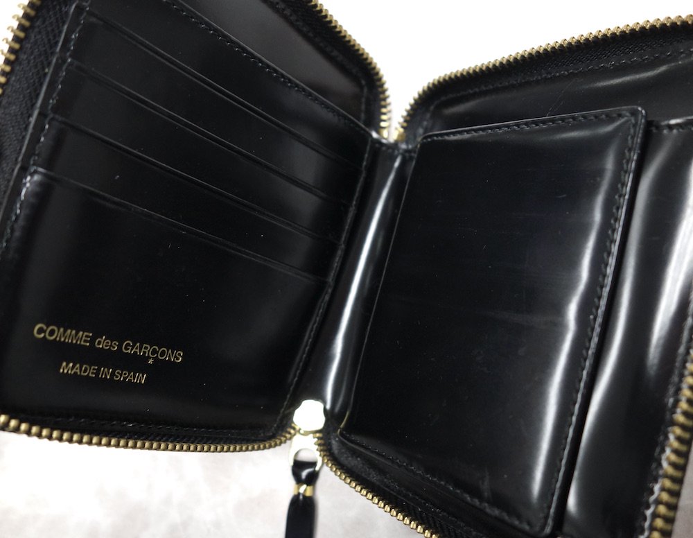 Wallet COMME des GARCONS コムデギャルソン  ドット柄  二つ折りジップ財布　 スペイン製 USED
