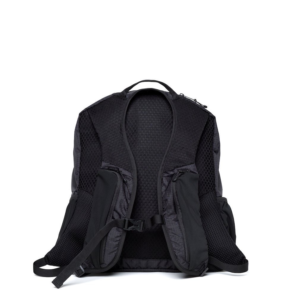 <img class='new_mark_img1' src='https://img.shop-pro.jp/img/new/icons15.gif' style='border:none;display:inline;margin:0px;padding:0px;width:auto;' />PACKING RIP STOP TRAIL BACK PACK black