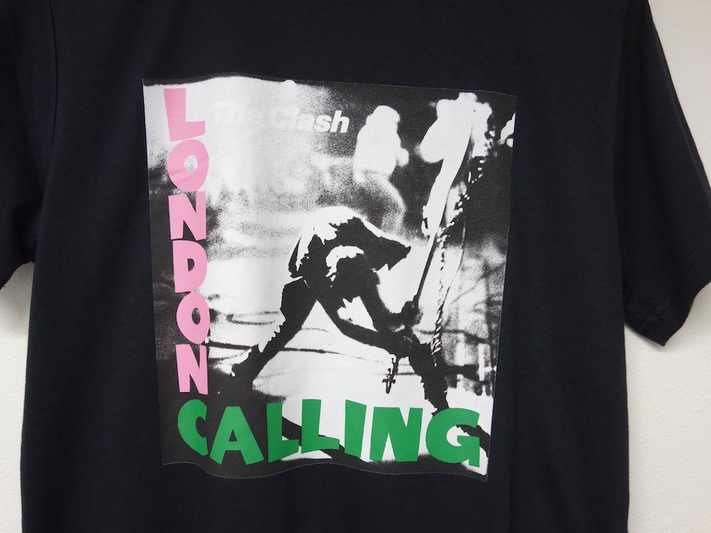 <img class='new_mark_img1' src='https://img.shop-pro.jp/img/new/icons15.gif' style='border:none;display:inline;margin:0px;padding:0px;width:auto;' /> ե The Clash LONDON CALLING T