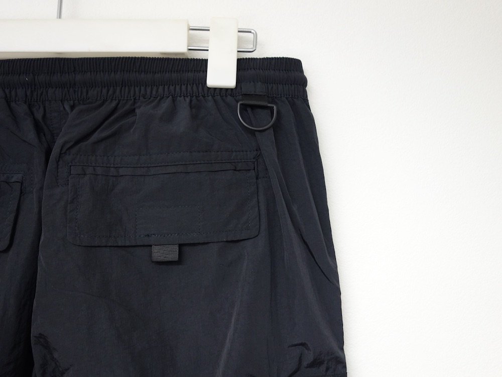 UO Slim Technical Nylon  ѥ