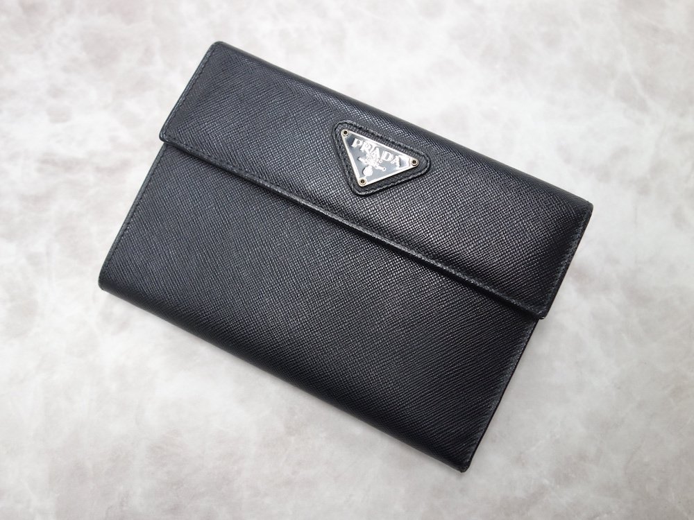 PRADA プラダ サフィアーノレザー 三つ折り財布 イタリア製 USED - SOTA JAPAN ONLINE SHOP